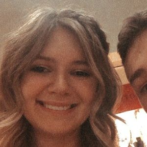 Meet your Posher, Stella